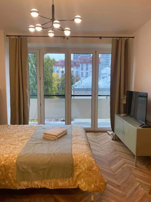 Wygodne Studio Z Duzym Balkonem Варшава